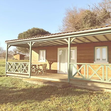 Campsite A La Ferme Pouylebon